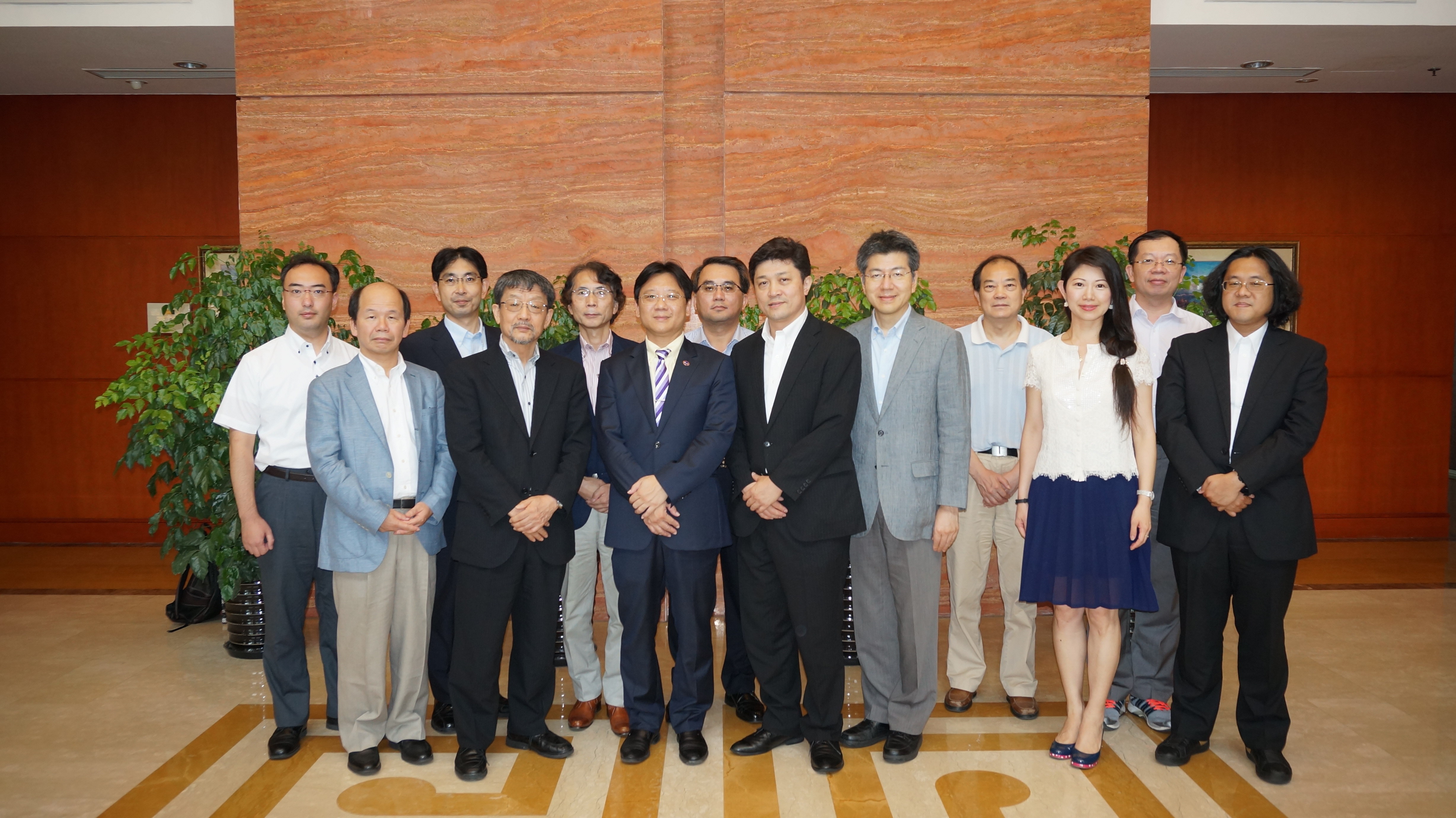 上海市台协接待日本学者交流考察团一行