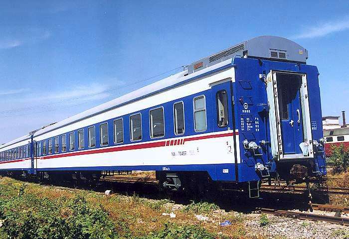 台湾铁粉最爱蓝皮车